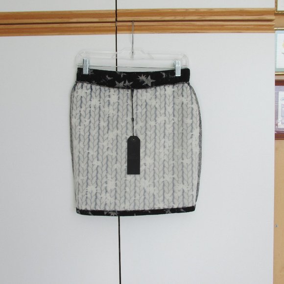 Only Sample Quilted Stars Skirt Fits Small/Medium - Picture 5 of 8